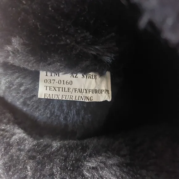 Arizona Women's Black Faux Fur Winter Boots Size 11M