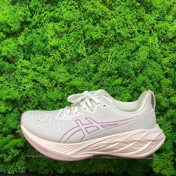 ASICS Women's NOVABLAST 4 Running Shoes