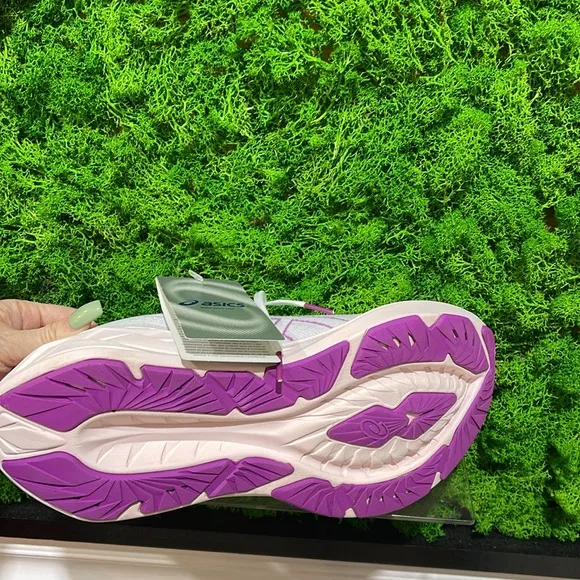 ASICS Women's NOVABLAST 4 Running Shoes