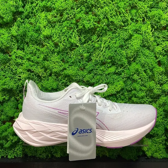 ASICS Women's NOVABLAST 4 Running Shoes