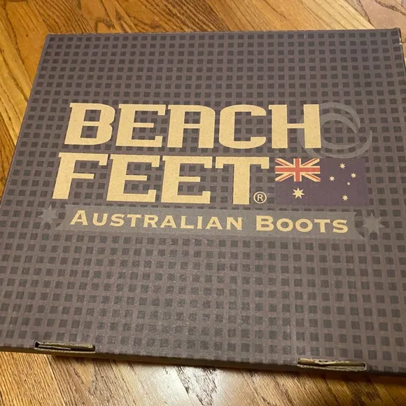 Australian Boots size 7 NWT