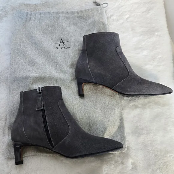 Authentic Italian Aquatalia Marilisa Gray Suede Kitten Heel Ankle Boots Size 5.5