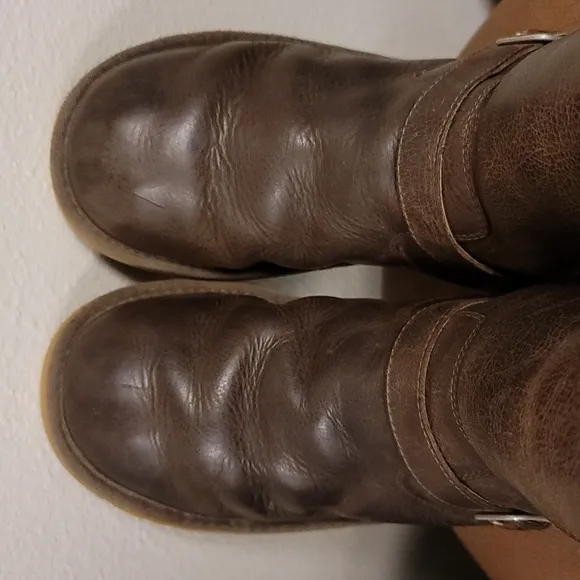 👢Authentic UGG Leather Boots
