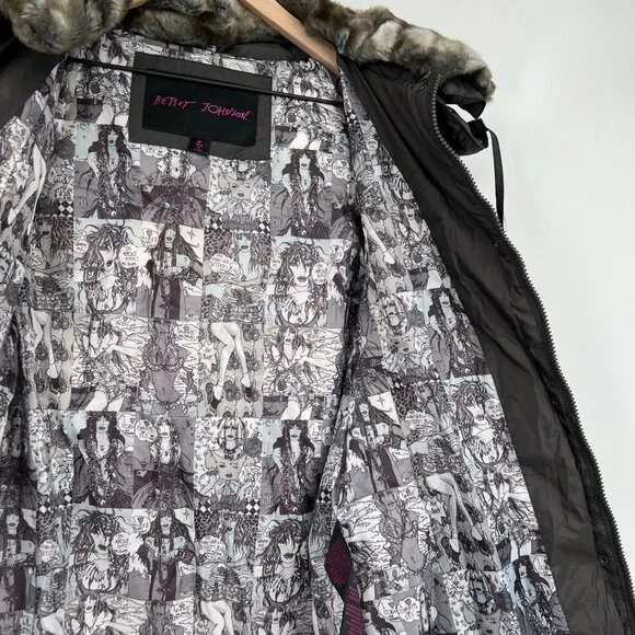 Betsey Johnson Womens Puffer Coat Jacket sz M Down Faux Fur Collar Hooded