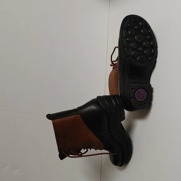 Bionica black &amp; brown leather tie-up ankle boots 6 M