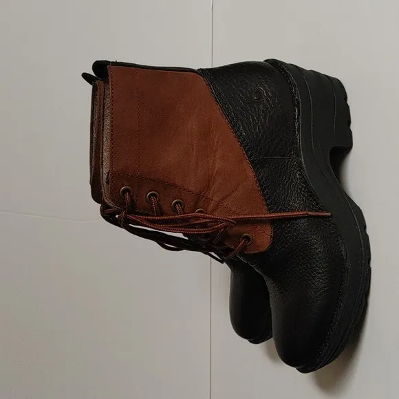 Bionica black &amp; brown leather tie-up ankle boots 6 M