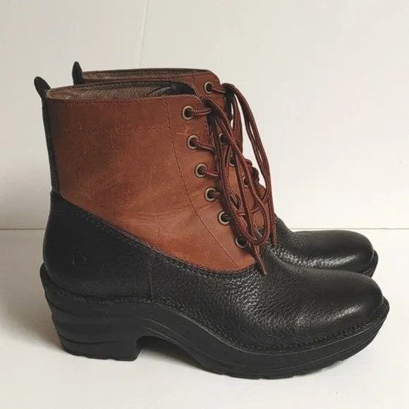 Bionica black &amp; brown leather tie-up ankle boots 6 M