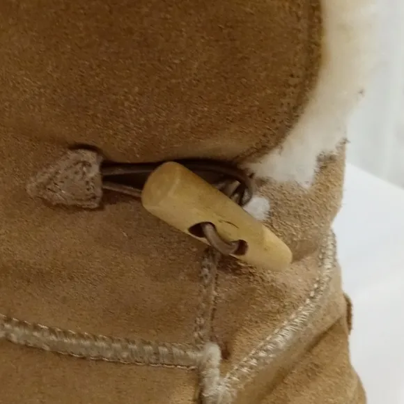 Bjorndal Joey leather and real wool lining…