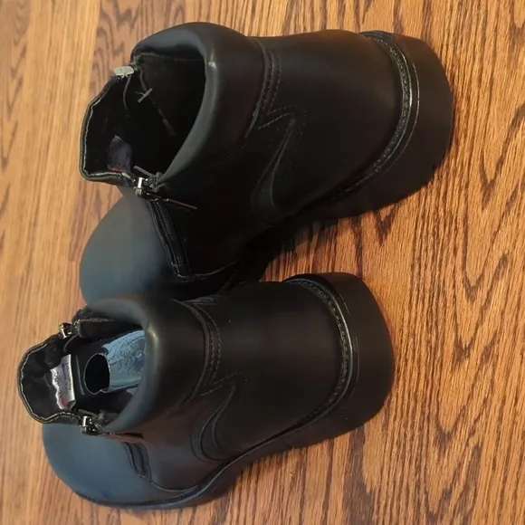 Blondo Black Leather Alex Double Zip Comfy Chukka Boots NWT Sz 9
