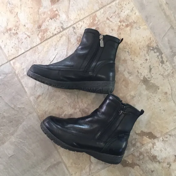 Blondo Leather Black Ankle Boots