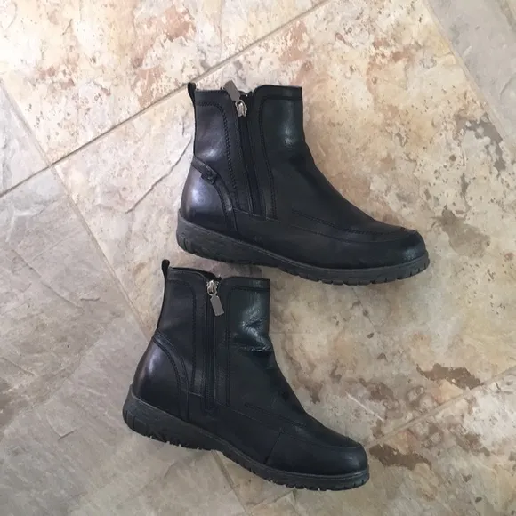 Blondo Leather Black Ankle Boots