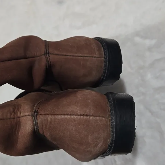 Blondo leather sued caramel brown fur lined boots size 9