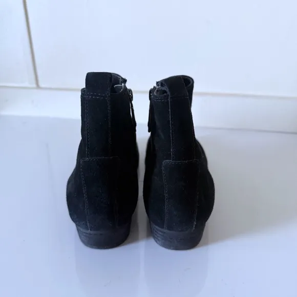 Blondo Loxx  Suede Booties Women's Size 8.5 Black Boots Waterproof