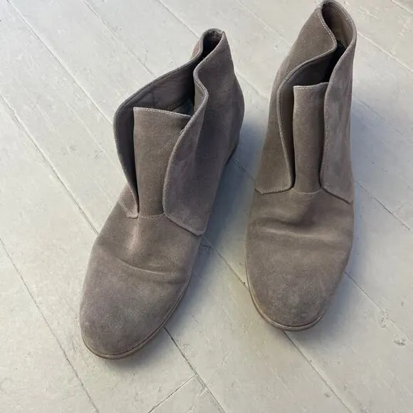 Blondo Taupe Waterproof Suede Slouchy Pull On Chukka Ankle Boots