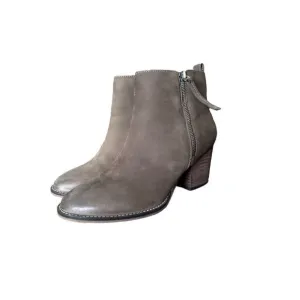 Blondo Waterproof Nubuck Ankle Boots Size 8 1/2