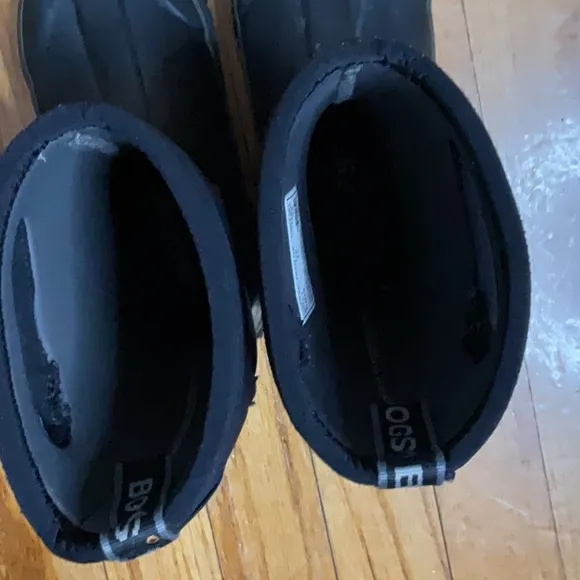 Bogs 11&quot; Classic High Rubber Boots for Kids all black youth 12
