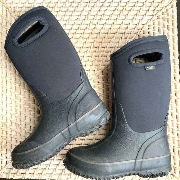 BOGS Classic high with handles kids winter snow boots high insulated Sz …