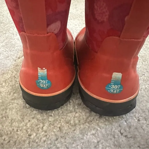 Bogs Classic Pink Red Rain &amp; Snow Boots Waterproof Insulated Little Kids size 9