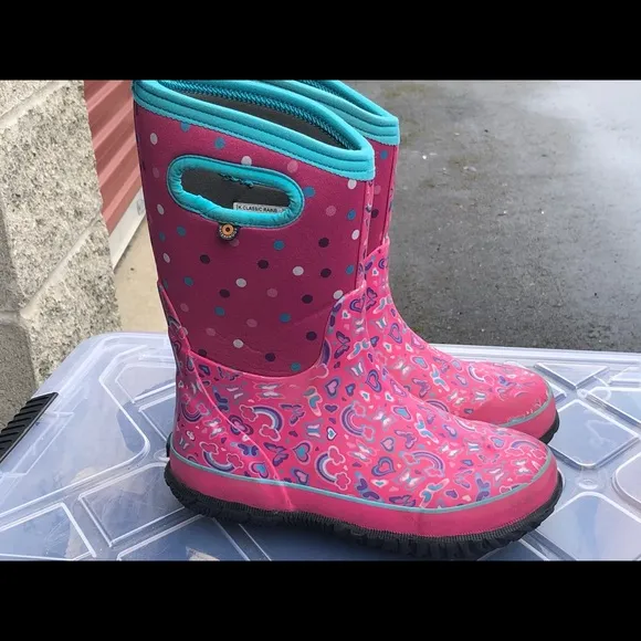BOGS Classic Youth Girl's Pink Rainbow  Boots