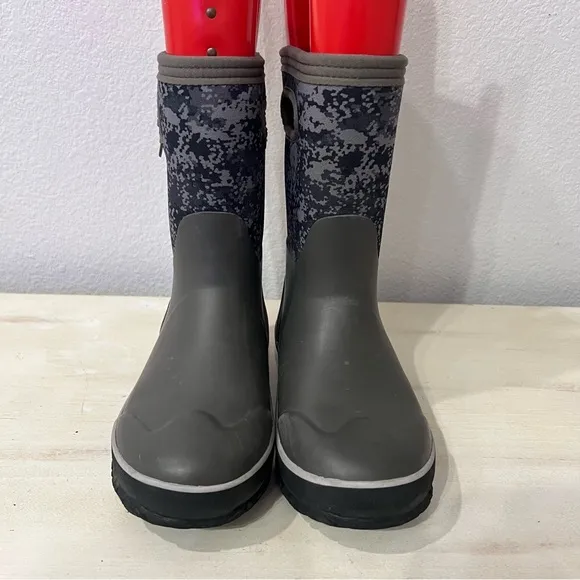 Bogs Grey Camo Waterproof Boots Size 4