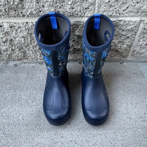 BOGS Neo-Classic Camo Insulated Boots Kids 5 Womens 7.5 Euro 38 Blue Winter Boot