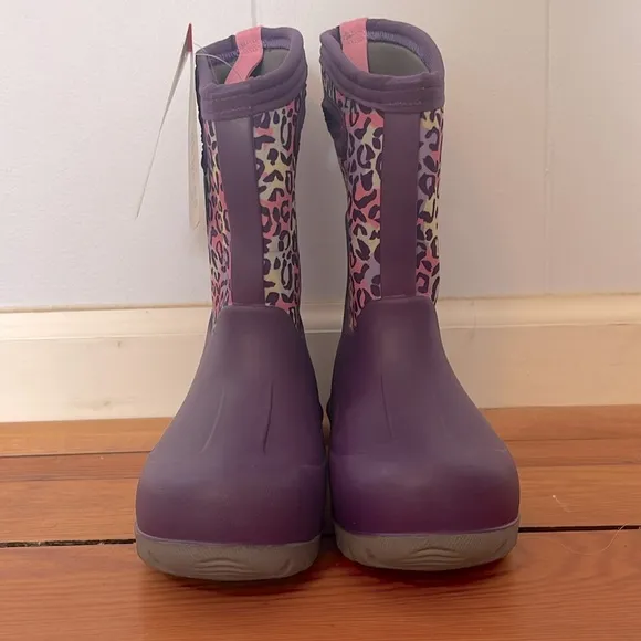 BOGS NWT Purple Pink Animal Print Insulated Waterproof Winter Rain Snow Boots