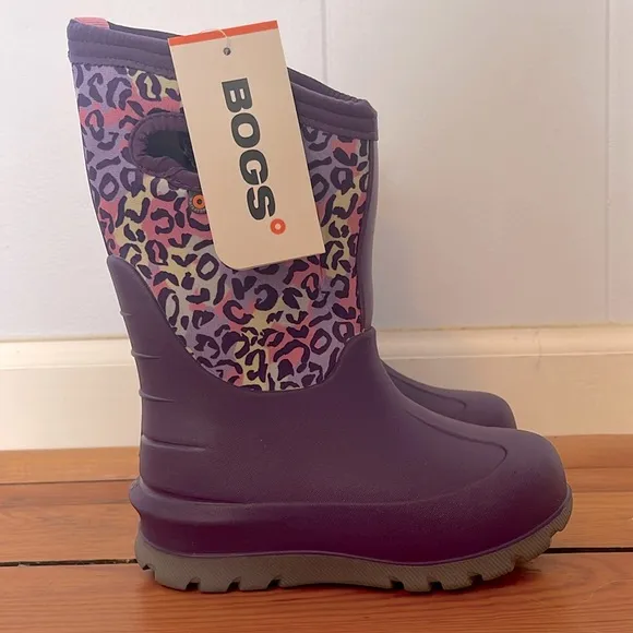 BOGS NWT Purple Pink Animal Print Insulated Waterproof Winter Rain Snow Boots