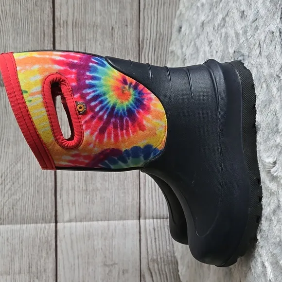 BOGS Tye-Dye Winter Boots, Kids Size 13, Great Condition