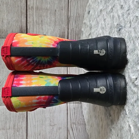 BOGS Tye-Dye Winter Boots, Kids Size 13, Great Condition