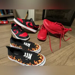 Boys Lot of Namebrand Shoes sz 2.5y