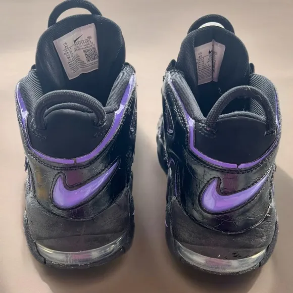 Boys NIKE Air More Uptempo Action Grape Athletic Sneakers / Size 4Y