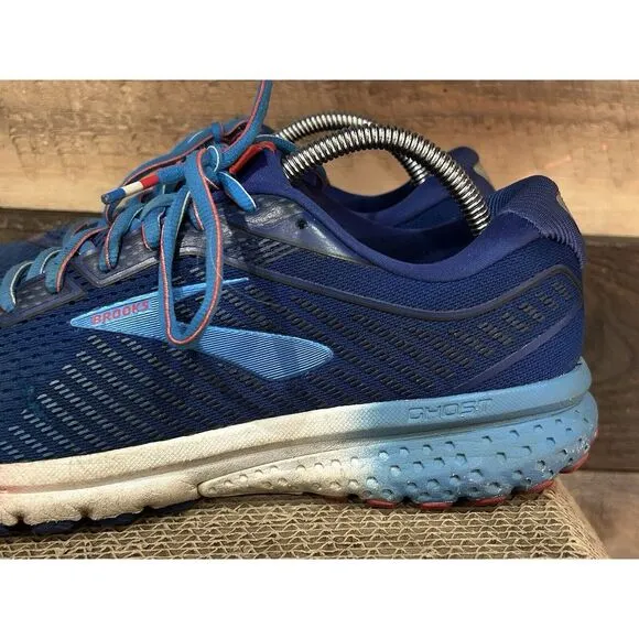 Brooks Ghost 12 mens Size 10 M  &quot;Rocket Pop&quot; Rare. Pre-Owned