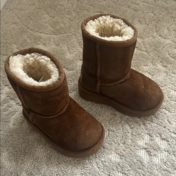 Brown Ugg Boots with Fleece Lining