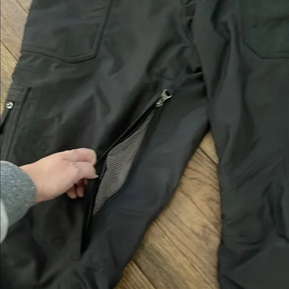 Burton Dry Ride Snow Ski Snowboard Black Cargo Pants for Men