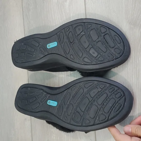 Bzees Womens Comfort Wedge Sandals shoes sz 9M