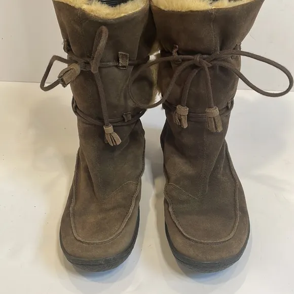 CAMPER Industrial Afelpado Arena Suede and Faux Fur Lined Moccasin Boots…