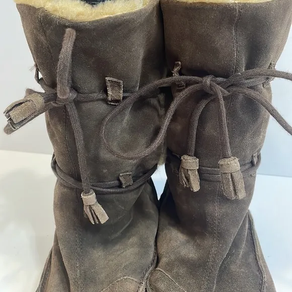 CAMPER Industrial Afelpado Arena Suede and Faux Fur Lined Moccasin Boots…
