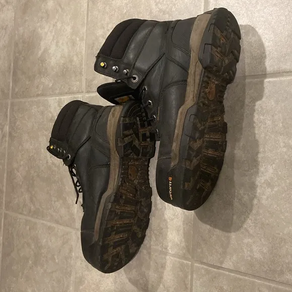 Carhartt Men's CSA 8-inch Ground Force Wtrprf‎ Insulated WorkBoot Comp 9 W