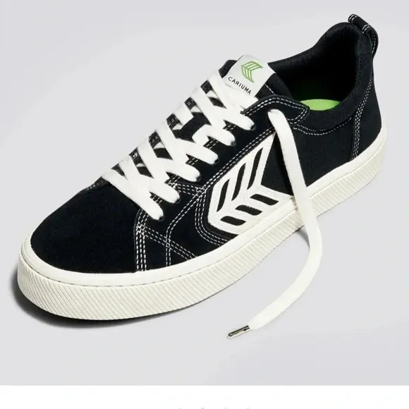 CARIUMA Catiba Pro Low Black White Skater Shoe Size 7.5 Men ( 9 Women)