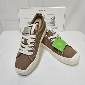 Cariuma OCA Low Sand Canvas Sneaker 5.5W 4M