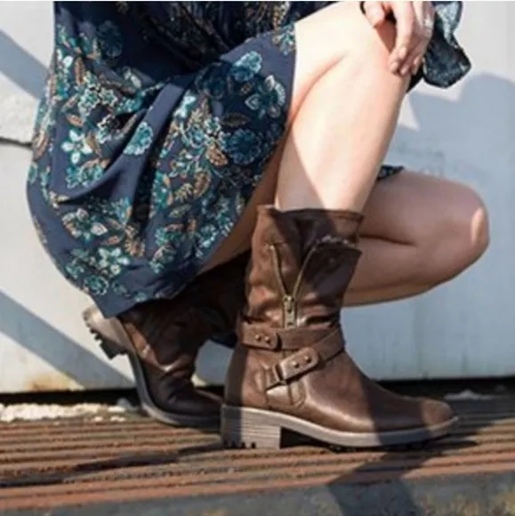 Carlos Santana Sawyer Moto Boots Booties Dark Brown