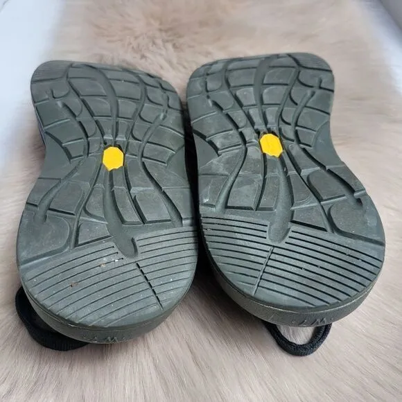 Chaco Devotee Womens  Black Leather Canvas Slingback Closed Toe Sandals Shoes