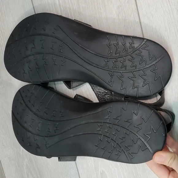 Chaco Mens Leather Outdoor Hiking Sandals shoes sz 12