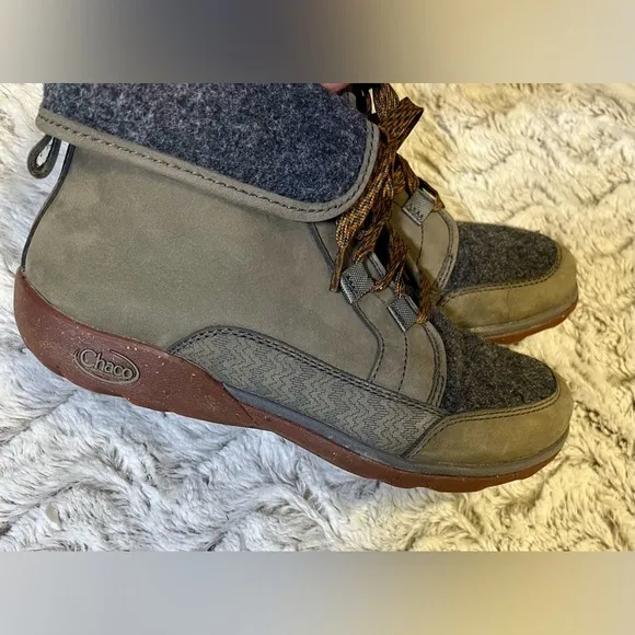 CHACO Waterproof Leather Barbary Boots Lace Up Outdoor Rain Winter Size 8.5