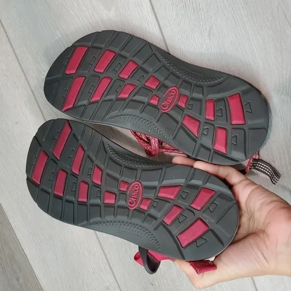 Chaco Women Youth Comfort Sandals Flats Outdoor Hiking sandals shoes sz 4