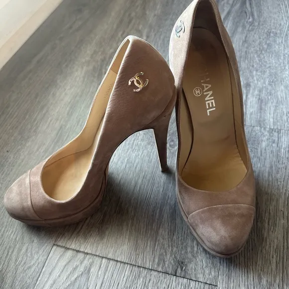 Chanel Women's Tan Heels