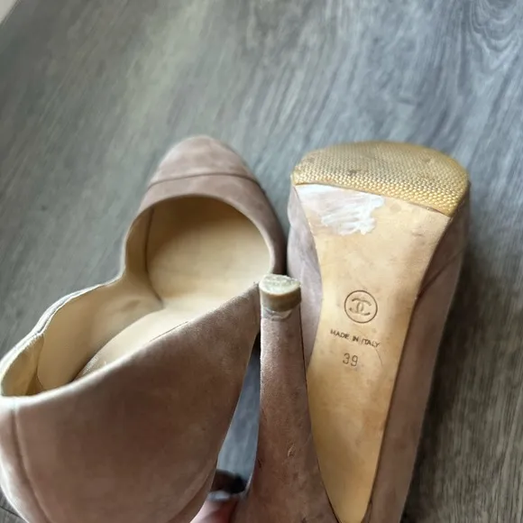 Chanel Women's Tan Heels