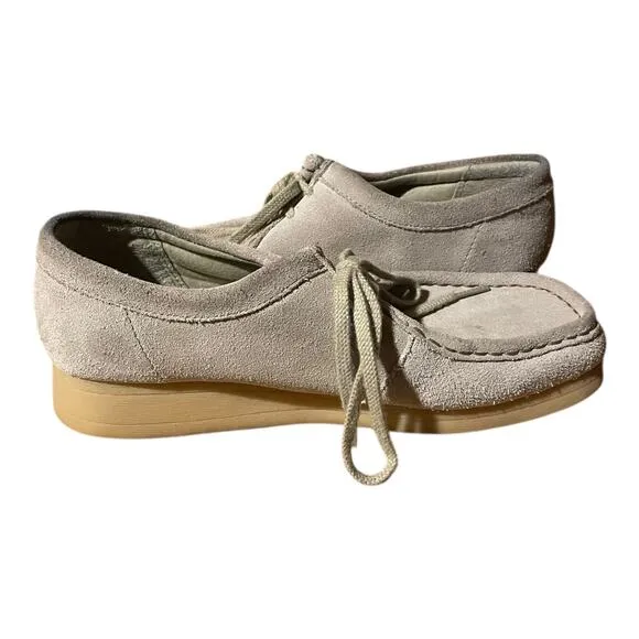 Clarks Womens Wallabees Originals Wheat Size 8.5