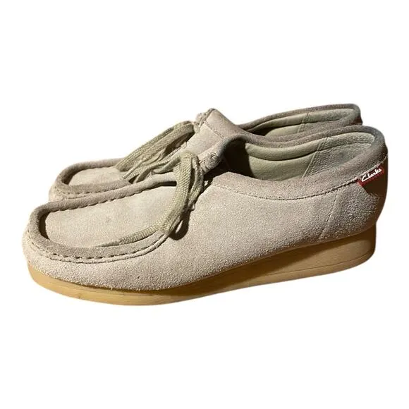 Clarks Womens Wallabees Originals Wheat Size 8.5