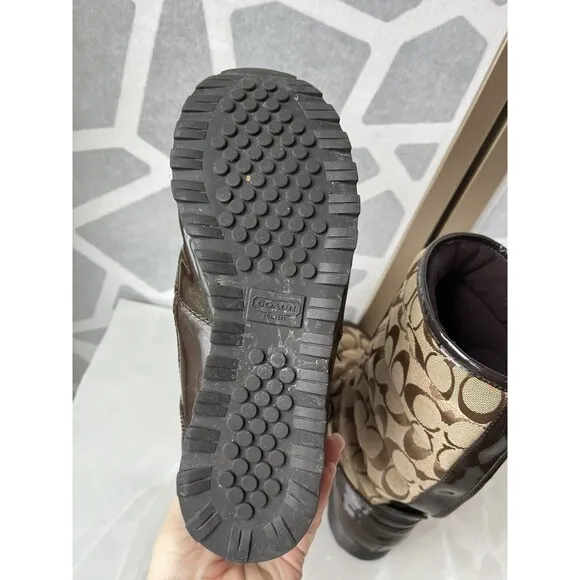 Coach Jordy Snow Boots Insulated Quilted Mid Calf 8 B Logo Flat
